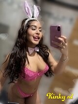 Zoe - hot sexy Latina