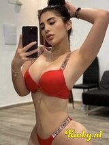 Susana - Sexy Queen in the city
