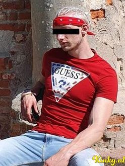 michael-escort-via-kinky-692446162ae1c70012231bc9