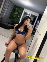 Lau - Hot party girl