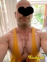 Jonathan - Muscle dancing bear