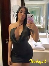 violetta-escort-via-kinky-68a8730c1ea34700135d42d1