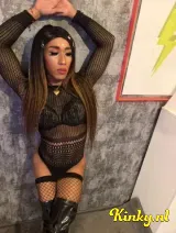 Ivonny - Latín Girl and Party Lover 23 cm