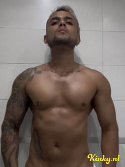 andy-escort-via-kinky-6893890a375bfd00131958b6