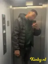 lorenzo-escort-via-kinky-69aaf0c4c257d80014640418