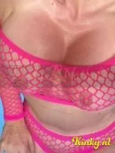 pamela-escort-via-kinky-699e19426384720013d1a9a7