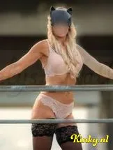 kiara-escort-via-kinky-694ad18aac5807001337ec65