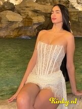 kylie-prive-ontvangst-via-kinky-68a57fa48a4a7a00135274f1