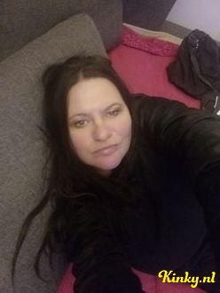 nela-escort-via-kinky-693086d63117a800138ef39b