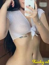 Shantal - Sexy blank meisje en nymfomane