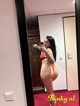 elena-escort-via-kinky-689f13698a4a7a0013526b77