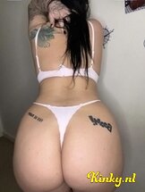 elena-escort-via-kinky-689f13697266d20013b9452b