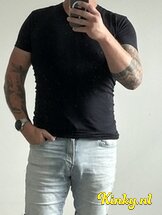 marc-erotische-massage-via-kinky-68a4944c8a4a7a00135273d2