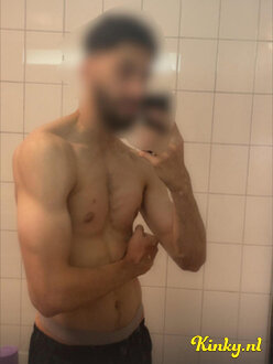 samir-escort-via-kinky-689dfa06cc15b900137f15ee