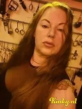 meesteres-katja-bdsm-via-kinky-685d580a9e10cc0013448a83