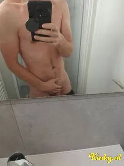 leon-erotische-massage-via-kinky-6977453d86b1a50012fefd6f