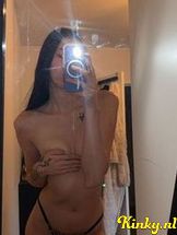 femmie-virtual-sex-via-kinky-68f658f00e66ef00137b2f60