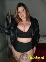 ernestina-virtual-sex-via-kinky-699dc6760d1fc20013a0d10c