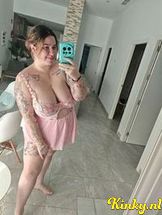 ernestina-virtual-sex-via-kinky-691f2bde2ae1c70012231663