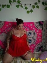 Ernestina - I provide online service and alsoin Rotterdam