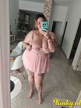 Ernestina - I provide online service and alsoin Rotterdam