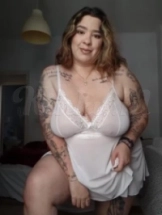 ernestina-virtual-sex-via-kinky-69d4f721fea7580013dc43ce