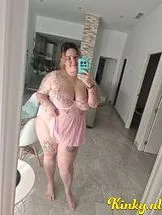 ernestina-virtual-sex-via-kinky-691f2be1c0682f0013e04319