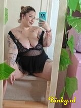 Ernestina - I provide online service and alsoin Rotterdam