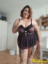Sofía - I provide online service and alsoin Rotterdam