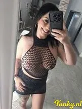 saray-virtual-sex-via-kinky-691f74c3665fb200136377ce