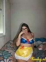 salvadora-virtual-sex-via-kinky-68aee1742db4460014134ec0