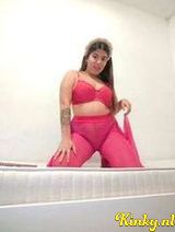 Salvadora - Spanish girl makes video calls, videos and chats