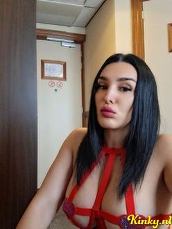 crystal-prive-ontvangst-via-kinky-68af02722db4460014134f4a