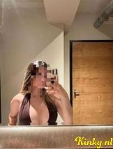 isa-escort-via-kinky-690361cda9c49d001396642e