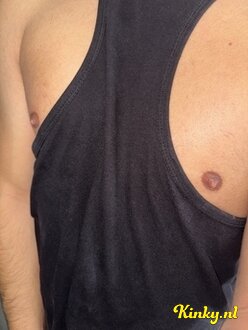 adam-escort-via-kinky-68a86fa27266d20013b95767
