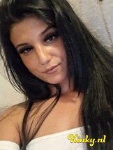 brenda-erotische-massage-via-kinky-68ada1911e6b2700138086fd