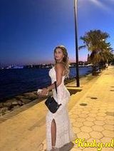 Emma - Horny blonde Latina