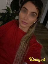 inna-erotische-massage-via-kinky-68ada2191e6b270013808700