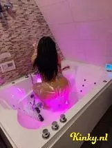 ayda-prive-ontvangst-via-kinky-697783a895d4d60013674a1e