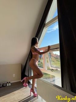 isadora-escort-via-kinky-68b193351240cb0013393eeb
