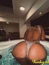 Kelly - Real Threesome Colombian Dream Ebony
