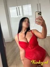 karina-erotische-massage-via-kinky-6942afeab4d7b1001419c2f7