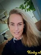 fleur-escort-via-kinky-68b0814d9ee34c00133c92d9