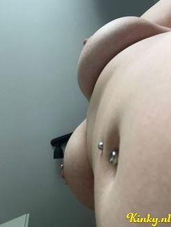 ashley-prive-ontvangst-via-kinky-68b311581f33c500124cac27