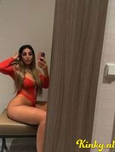 dilara-prive-ontvangst-via-kinky-68b8acdc939e3f00135691fa