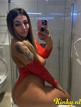 dilara-prive-ontvangst-via-kinky-68b8acddaab67a0013525c9a