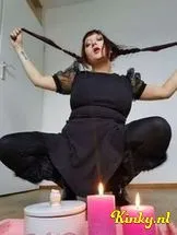 meesteres-sascha-bdsm-via-kinky-697f74fa72525600137df73b
