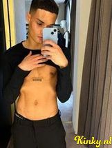 alex-escort-via-kinky-68b800211f33c500124cb241