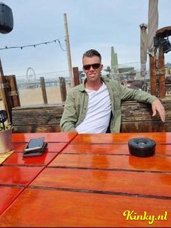 micheal-escort-via-kinky-6958e2fe0745b600131c65aa