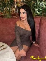 yousra-prive-ontvangst-via-kinky-68b9d4b21240cb001339496a